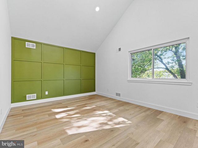 40 HANOVER RD, Marlton, NJ 08053