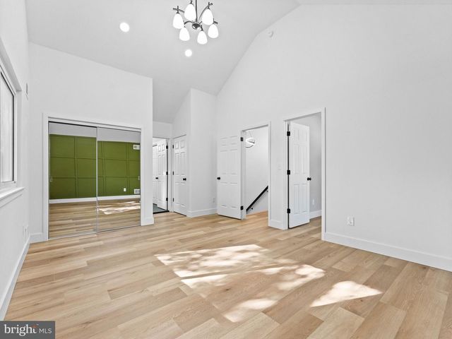 40 HANOVER RD, Marlton, NJ 08053