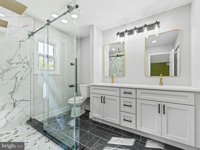 40 HANOVER RD, Marlton, NJ 08053