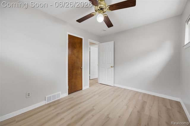8250 Shari Drive, Westland, MI 48185