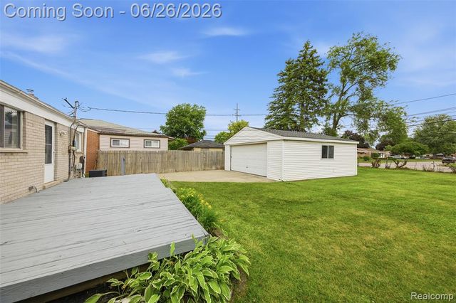 8250 Shari Drive, Westland, MI 48185