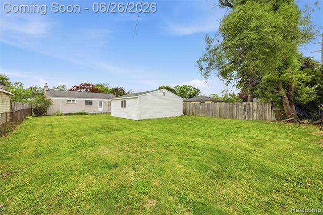 8250 Shari Drive, Westland, MI 48185