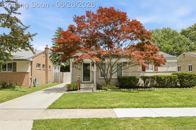 8250 Shari Drive, Westland, MI 48185