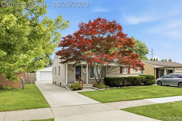 8250 Shari Drive, Westland, MI 48185
