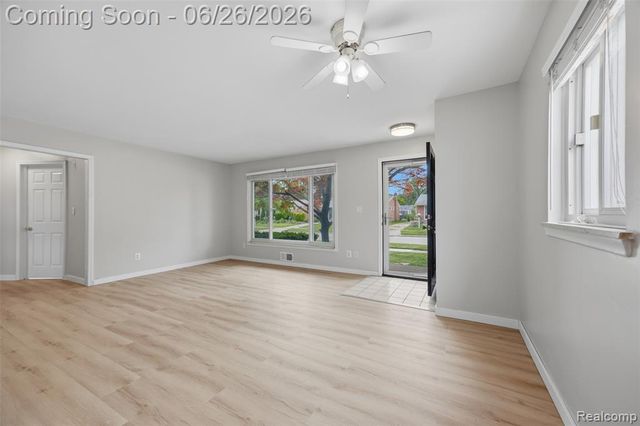 8250 Shari Drive, Westland, MI 48185