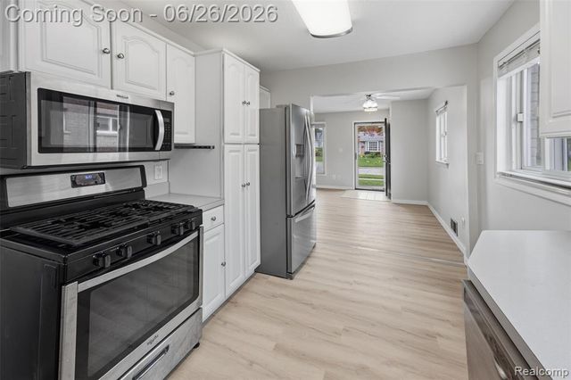 8250 Shari Drive, Westland, MI 48185