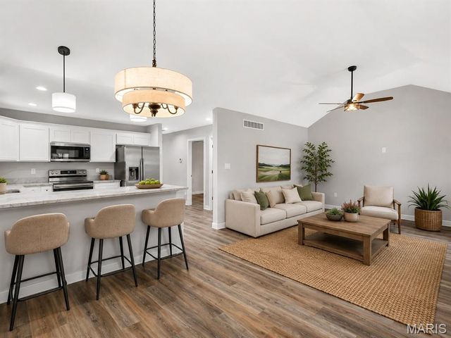 112 E Franklin Street, Pacific, MO 63069