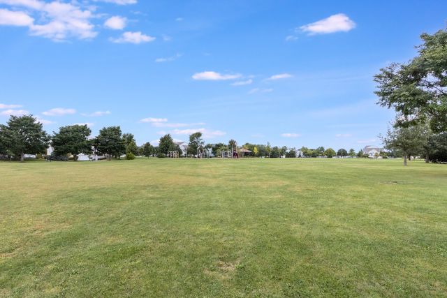 24615 Patriot Square Drive S 1483, Plainfield, IL 60544