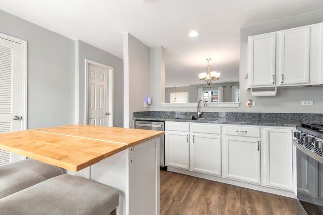24615 Patriot Square Drive S 1483, Plainfield, IL 60544