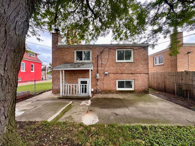 310 155th Place, Calumet City, IL 60409