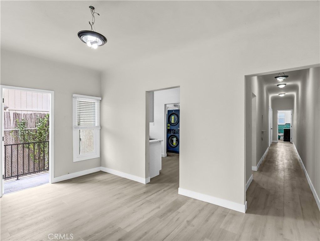 Image 24 of property listing at 211 N Vendome Street, Los Angeles, CA 90026