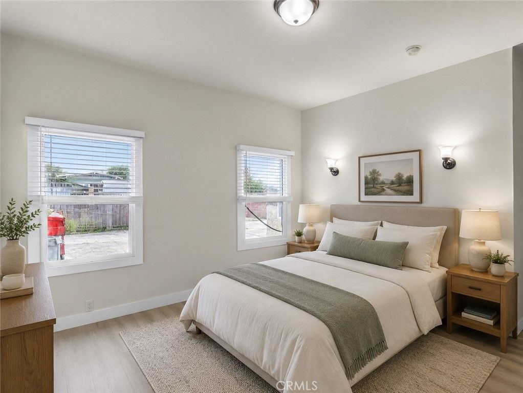 Image 37 of property listing at 211 N Vendome Street, Los Angeles, CA 90026