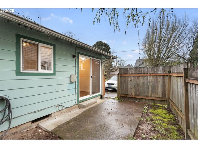-1 Se 19TH Ave, Portland, OR 97202