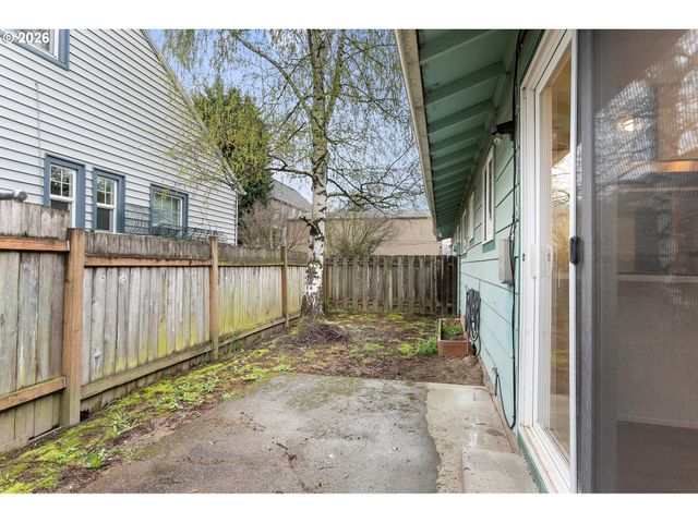 -1 Se 19TH Ave, Portland, OR 97202
