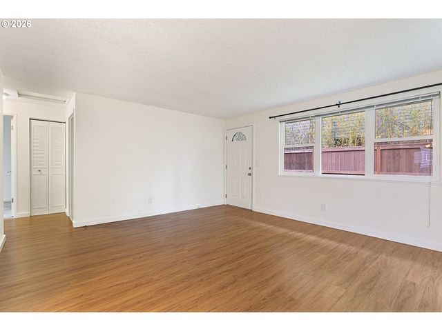 -1 Se 19TH Ave, Portland, OR 97202