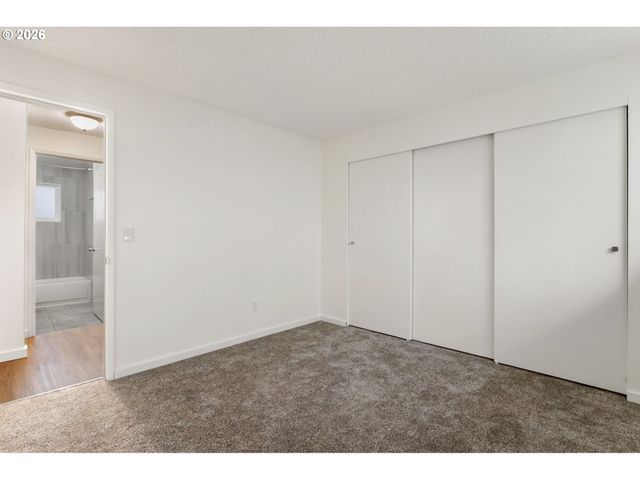 -1 Se 19TH Ave, Portland, OR 97202