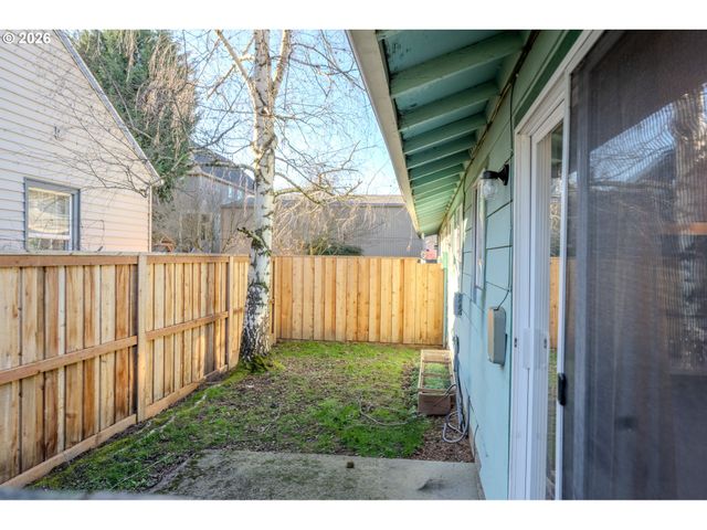 -1 Se 19TH Ave, Portland, OR 97202