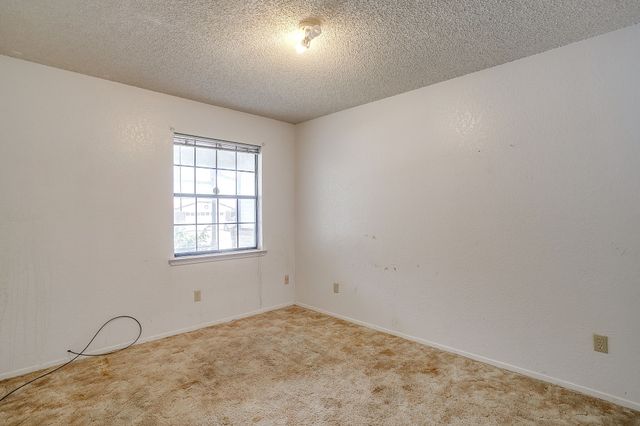 5745 Springtide Drive, Fort Worth, TX 76135