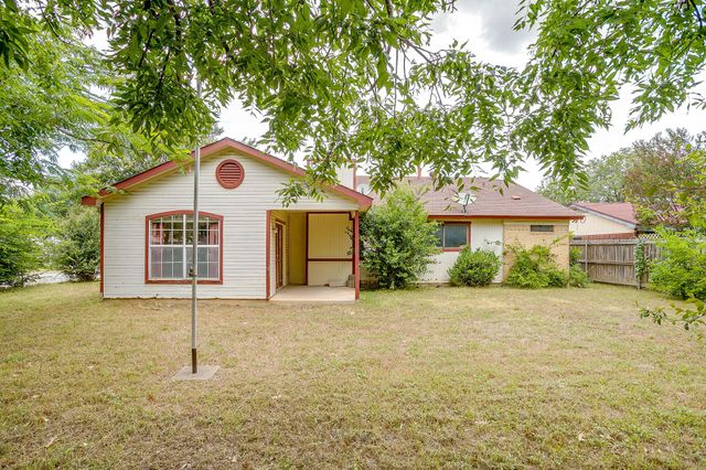 5745 Springtide Drive, Fort Worth, TX 76135