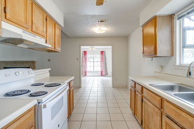 5745 Springtide Drive, Fort Worth, TX 76135