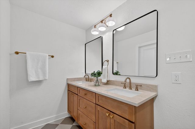 303 Sycamore Creek Road, Allen, TX 75002