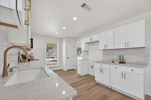 303 Sycamore Creek Road, Allen, TX 75002