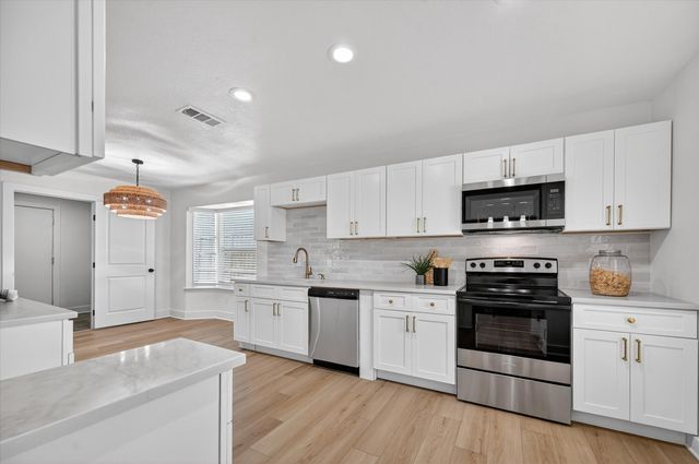 303 Sycamore Creek Road, Allen, TX 75002