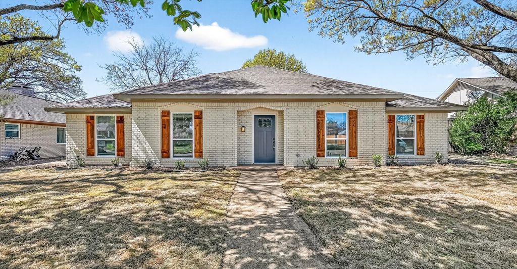 303 Sycamore Creek Road, Allen, TX 75002
