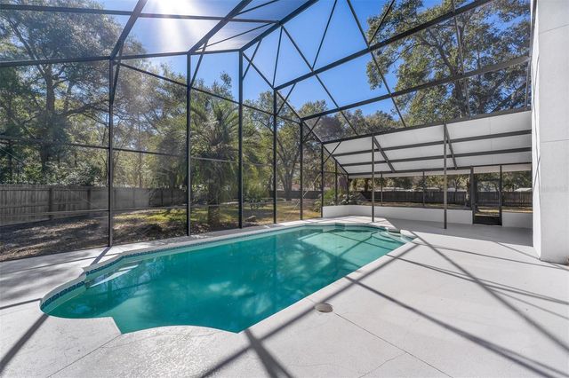 1216 LINMAR AVENUE, Fruitland Park, FL 34731