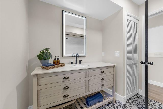 1216 LINMAR AVENUE, Fruitland Park, FL 34731