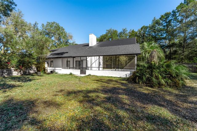 1216 LINMAR AVENUE, Fruitland Park, FL 34731