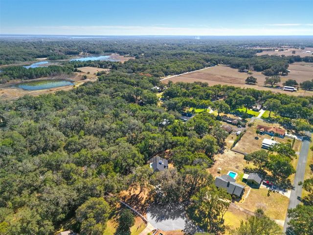 1216 LINMAR AVENUE, Fruitland Park, FL 34731