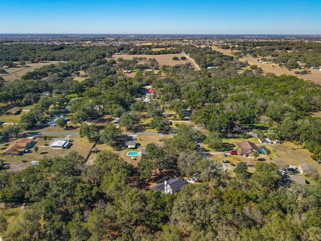 1216 LINMAR AVENUE, Fruitland Park, FL 34731