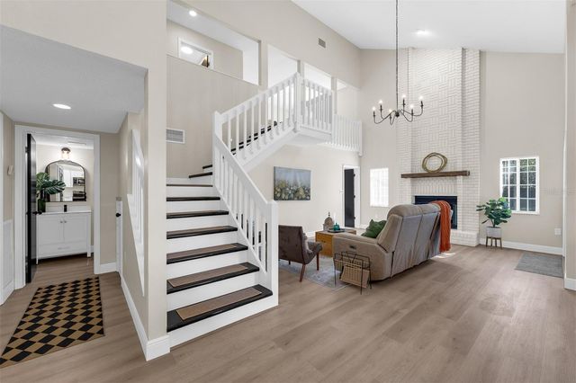 1216 LINMAR AVENUE, Fruitland Park, FL 34731