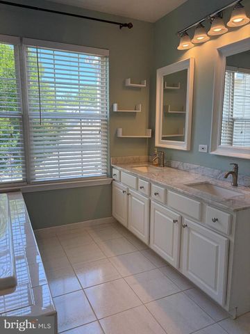 139 COBURN RD, Pennington, NJ 08534