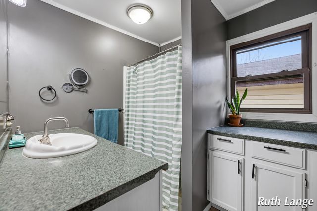 408 Brady Street NW, Comstock Park, MI 49321