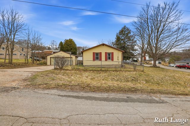 408 Brady Street NW, Comstock Park, MI 49321