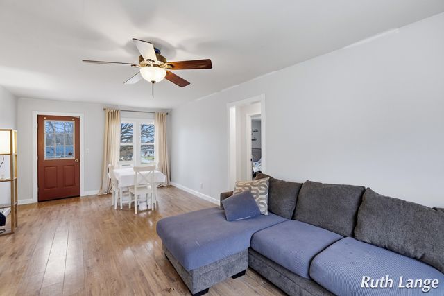 408 Brady Street NW, Comstock Park, MI 49321