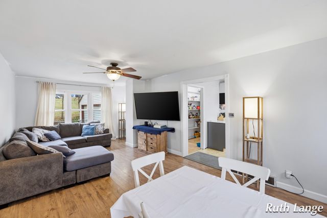 408 Brady Street NW, Comstock Park, MI 49321