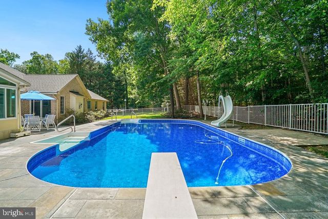 105 CORNWALL CT, La Plata, MD 20646