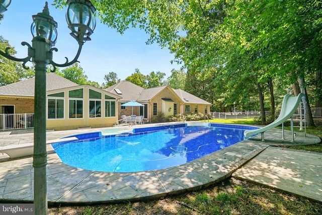 105 CORNWALL CT, La Plata, MD 20646