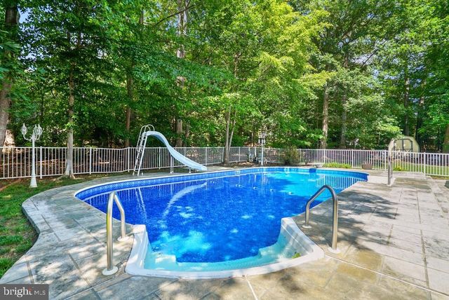 105 CORNWALL CT, La Plata, MD 20646