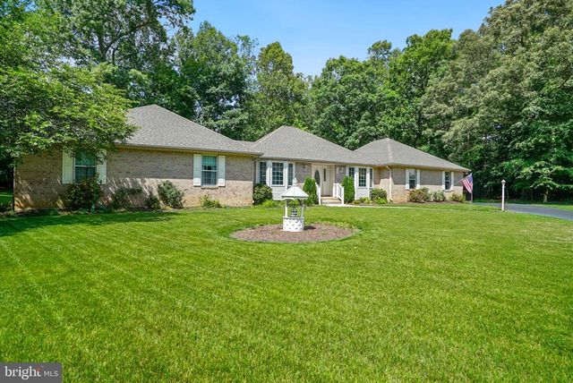 105 CORNWALL CT, La Plata, MD 20646