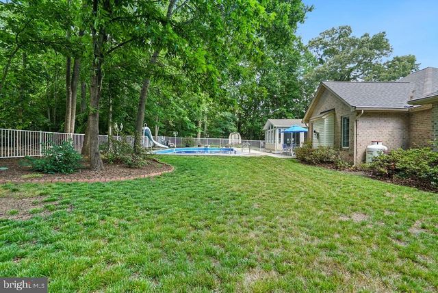 105 CORNWALL CT, La Plata, MD 20646