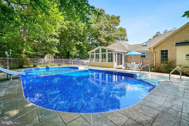 105 CORNWALL CT, La Plata, MD 20646