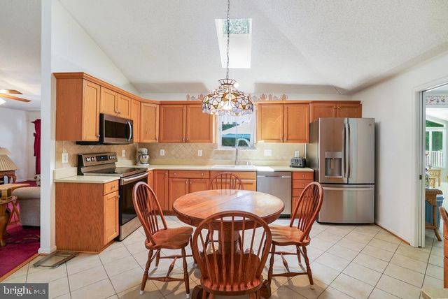 105 CORNWALL CT, La Plata, MD 20646