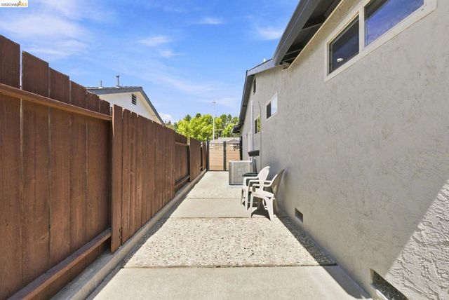 509 Junipero St, Pleasanton, CA 94566