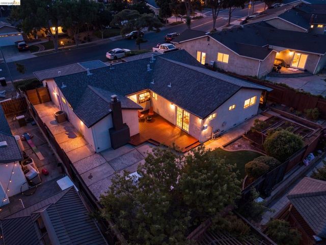 509 Junipero St, Pleasanton, CA 94566