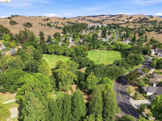 509 Junipero St, Pleasanton, CA 94566