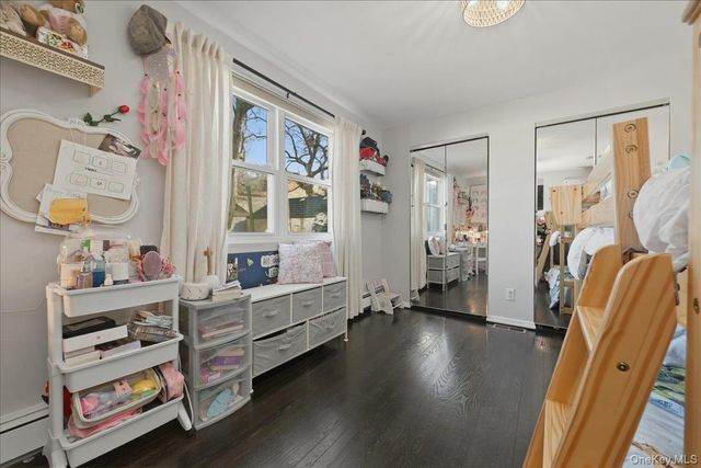 17 Hawthorne Street, Massapequa, NY 11758